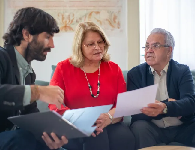 Seguro de decesos a prima única para mayores de 65: cómo funciona y cuándo conviene